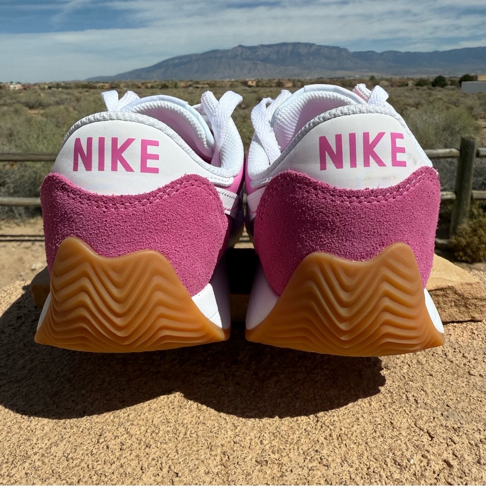 NWOT Nike Pacific. - Picture 3 of 7